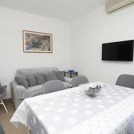 Falichi Apartmán Plomin