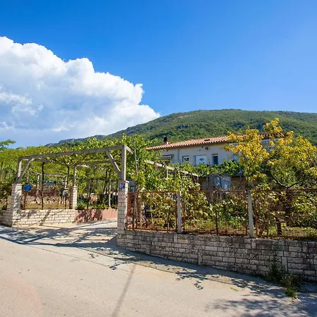 Falichi Apartment Plomin