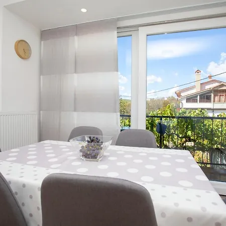 Falichi Apartment *